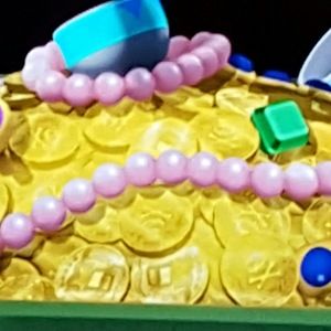 Meet your Posher, Crystal